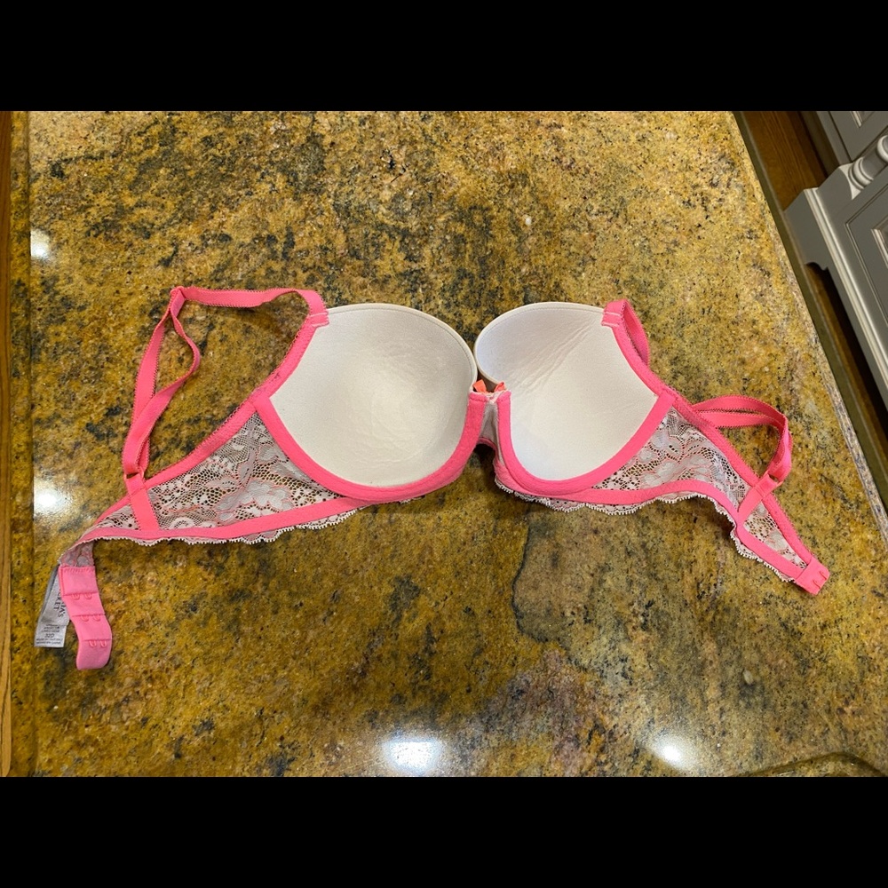 Sexy Victoria Secret Lined Demi Cream and Pink Spring Colors 32D - Picture 12 of 13
